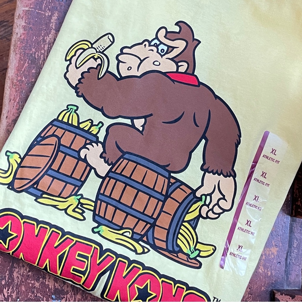 Nintendo Donkey Kong T-shirt, XL